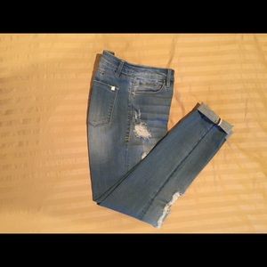 Bebe high rise crop jeans size 29